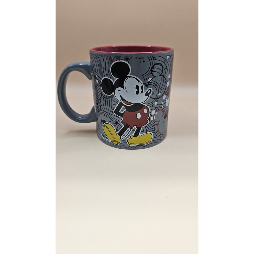 Disney Authentic MICKEY MOUSE Large Coffee Tea Mug 20 Oz. Gray Red New